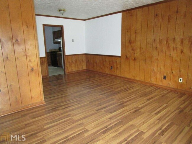 Building Photo - 4920 Rockmart Rd SE
