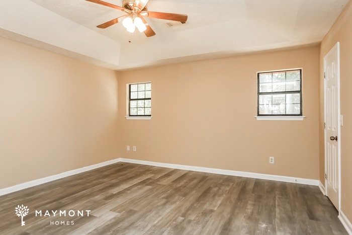 Building Photo - 575 Scarborough Rd