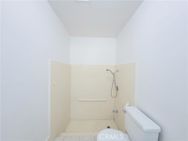 Building Photo - 9461 Downing Cir