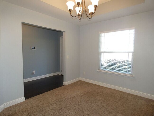 Building Photo - 5061 Carley Ct