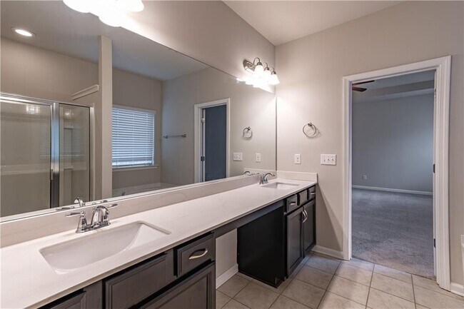 Building Photo - 309 Hardy Water Dr SE