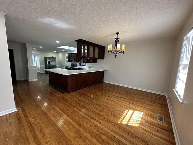 Building Photo - 2712 Garvin Rd NW