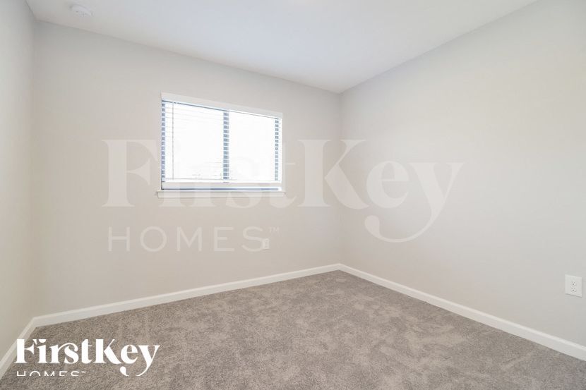 Building Photo - 446 Rayford St