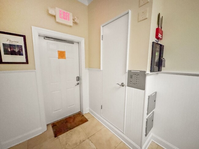 Building Photo - Fully Furnished Waterfront Elegance on Mai...