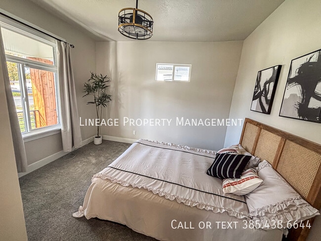 Building Photo - 535 S 900 W