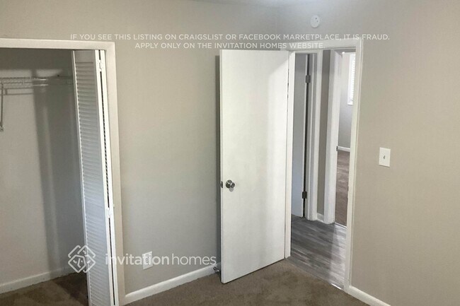 Building Photo - 3697 Glen Falls Dr