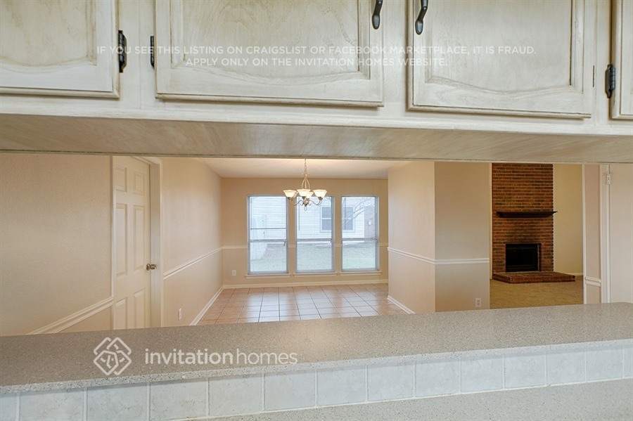 Building Photo - 2401 Forestmeadow Dr
