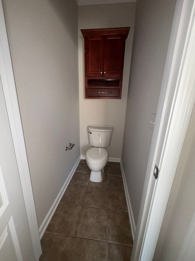 Building Photo - Cotton Creek!!!