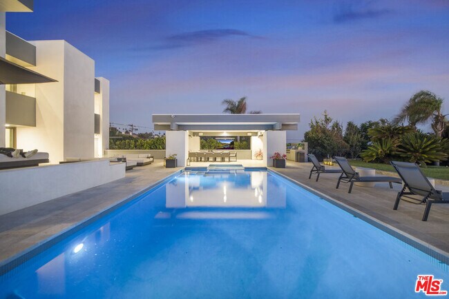 Building Photo - 30020 Morning View Dr