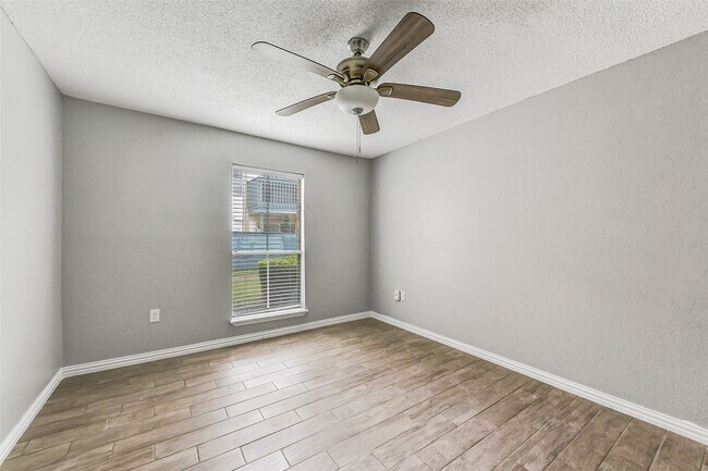 Building Photo - 250 El Dorado Blvd