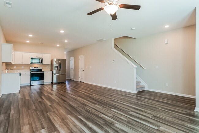 Building Photo - 548 Wendell Falls Pkwy