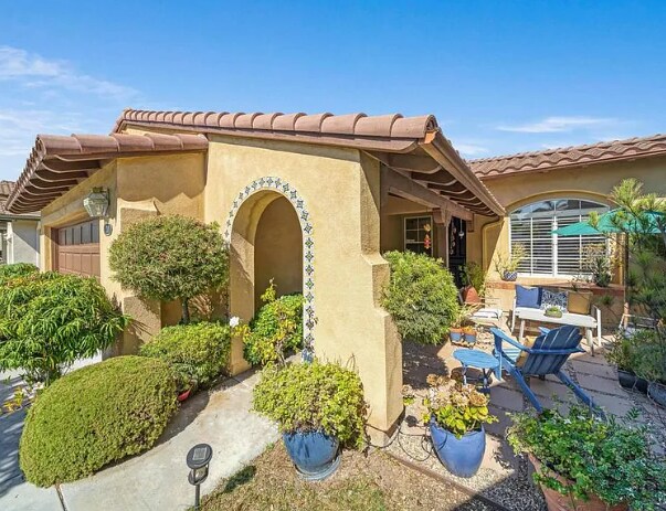 Building Photo - 771 Dry Creek Dr