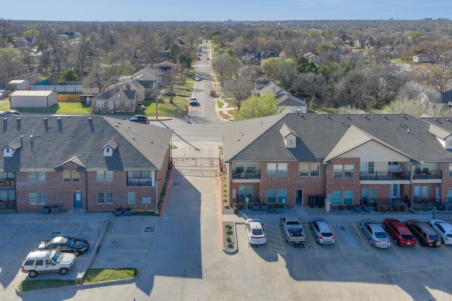 Building Photo - 3720 N Pennsylvania Ave