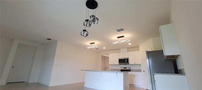 Building Photo - 640 Talisi Lp