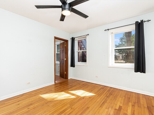 Building Photo - 2628 S Kedzie Ave
