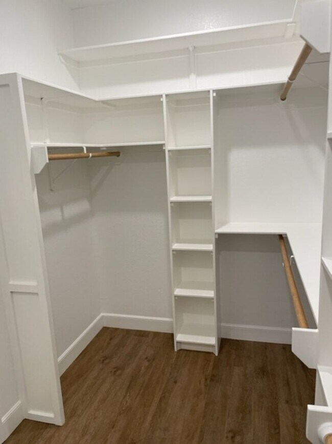 Building Photo - 7339 Mountain View Rd