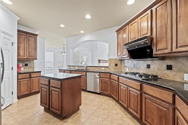 Building Photo - 16304 Fincastle Dr