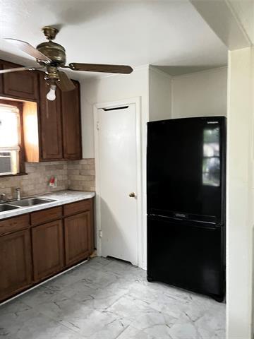 Building Photo - 6045 Sundown Dr