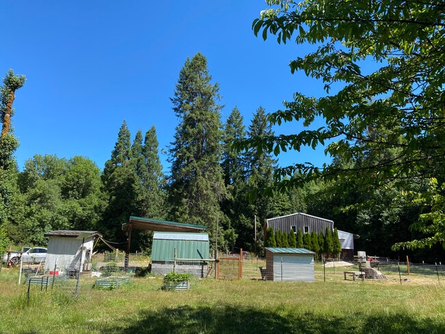 Building Photo - 57740 Timber Rd