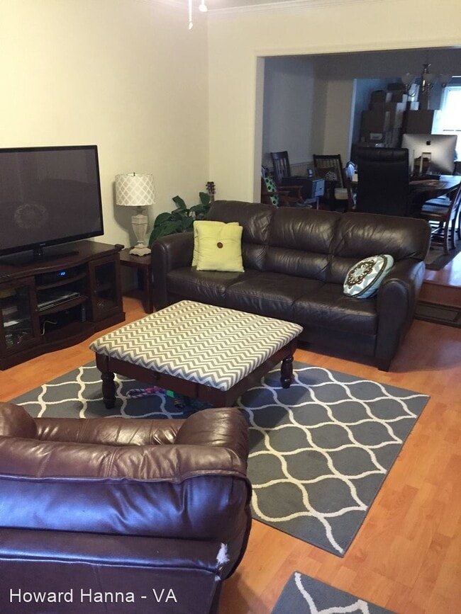 Building Photo - 3 br, 2.5 bath House - 1016 Colonial Meado...