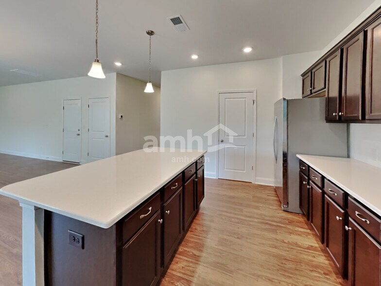Building Photo - 118 Keyser Dr