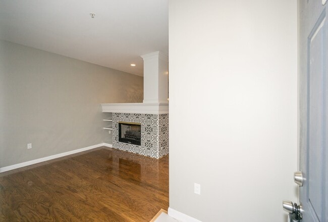 Building Photo - 9223 122nd Ct NE