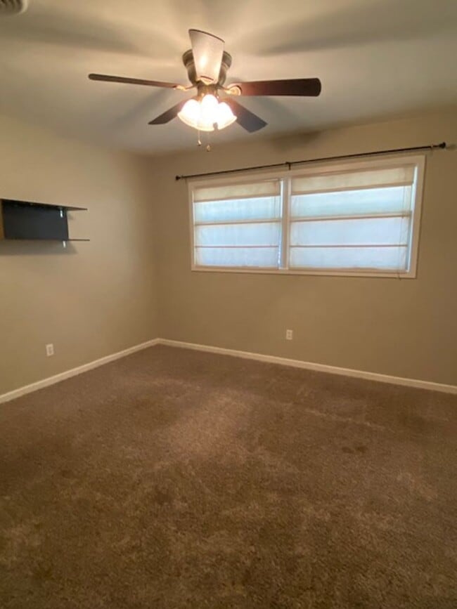 Building Photo - 5231 16th St