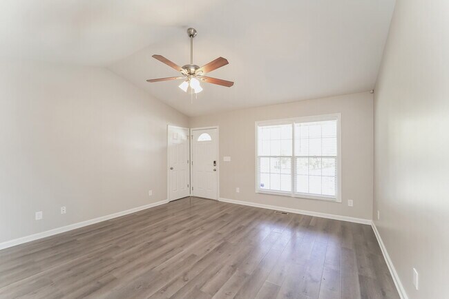 Building Photo - 135 Fritzvon Dr