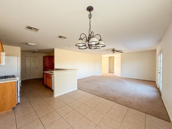 Building Photo - 29 Palms Home