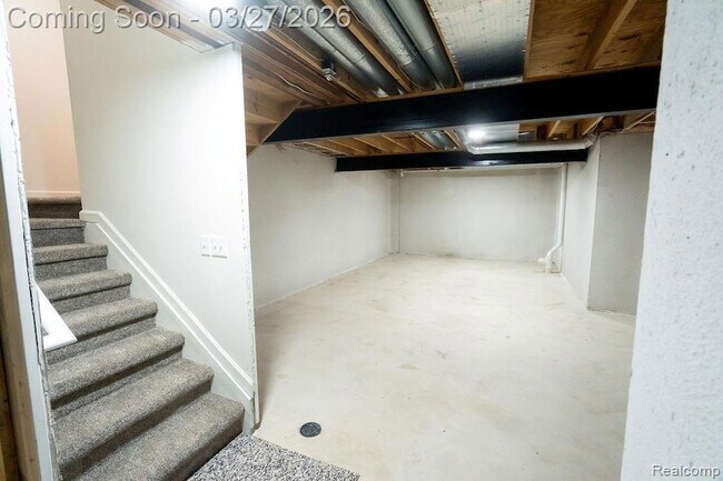 Building Photo - 23869 McCort Dr