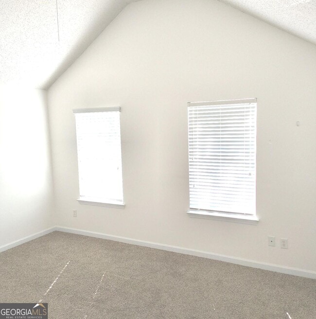 Building Photo - 1821 Roble Dr