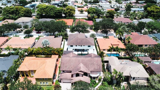 Building Photo - 8450 NW 169th Terrace