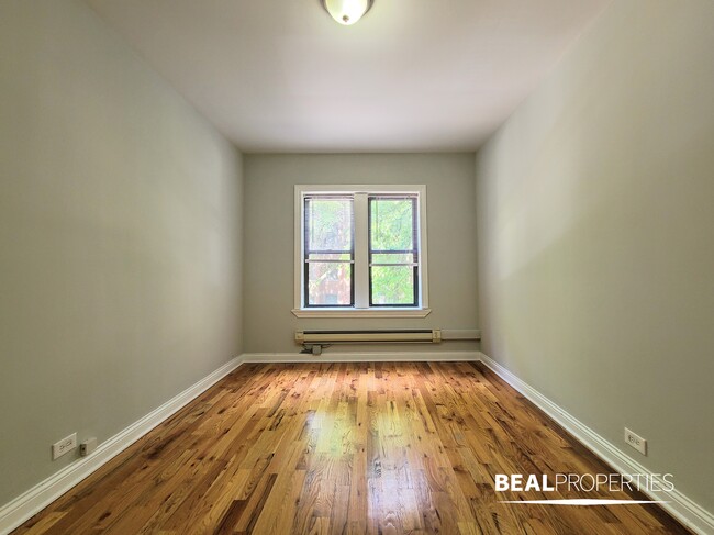 Building Photo - 3728 N Pine Grove Ave