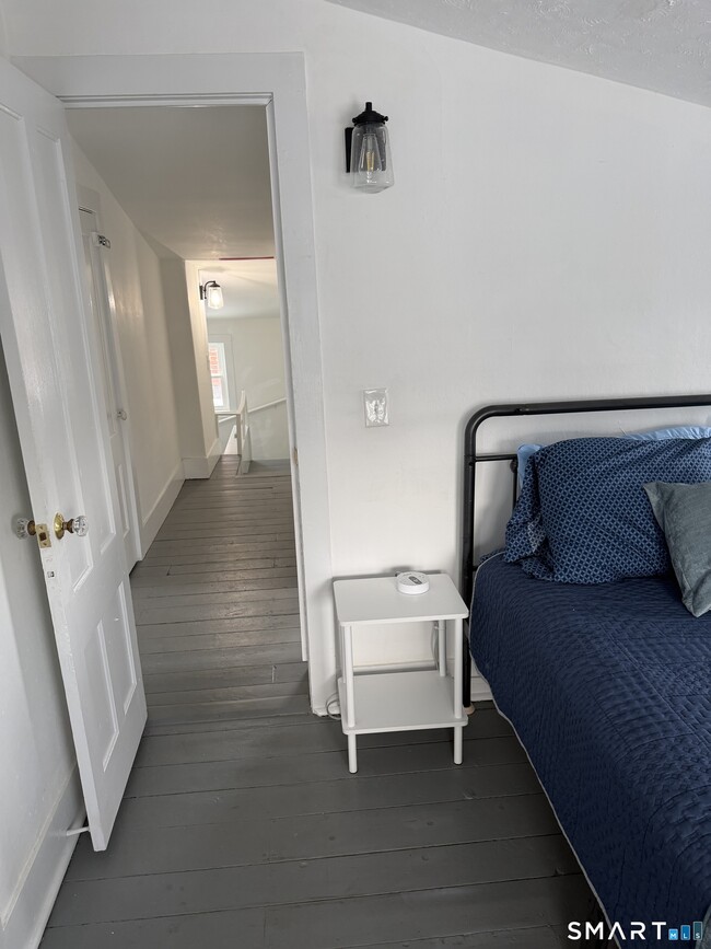 Building Photo - 246 Ledyard St