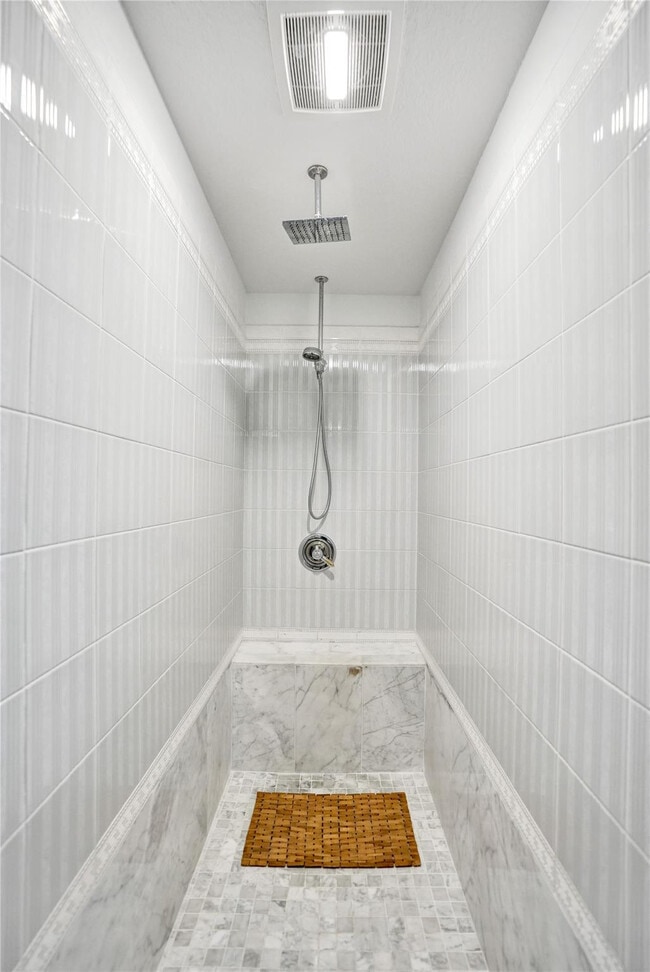 Building Photo - 2542 Marathon Ln