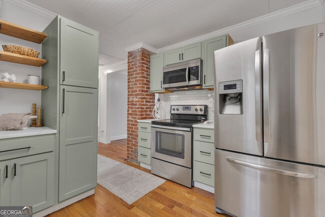 Building Photo - 9 Meridian Dr