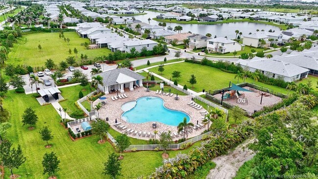 Building Photo - 10214 SW Captiva Dr