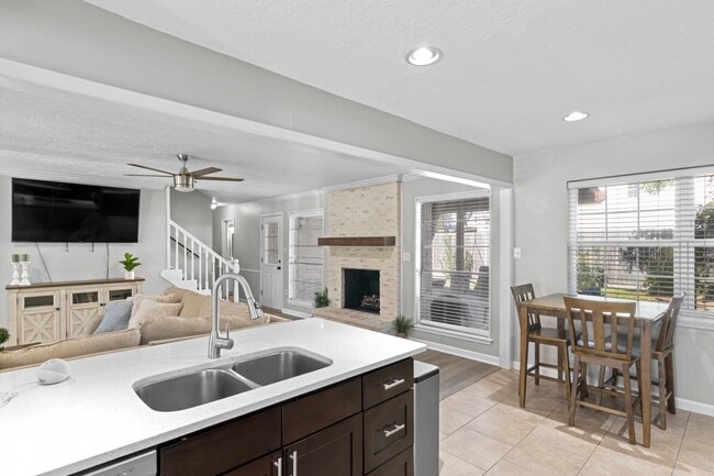 Building Photo - 13910 Ella Lee Ln