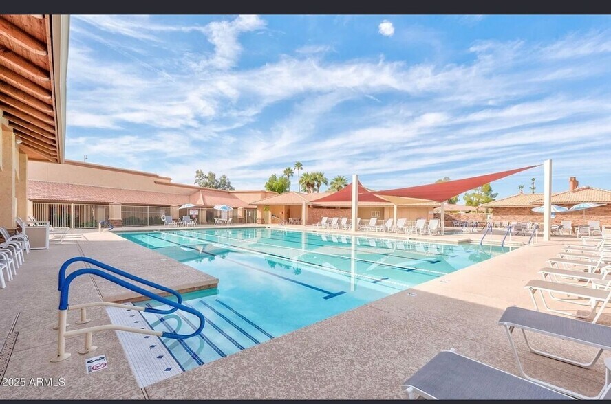 Building Photo - 1612 Leisure World