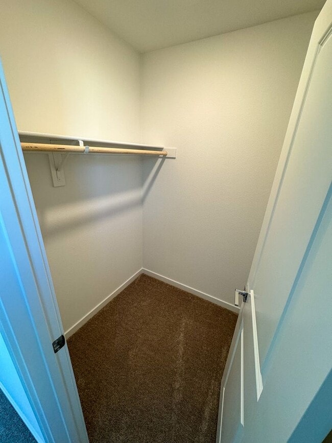 Building Photo - 5 bedroom Murrieta home for LEASE!
