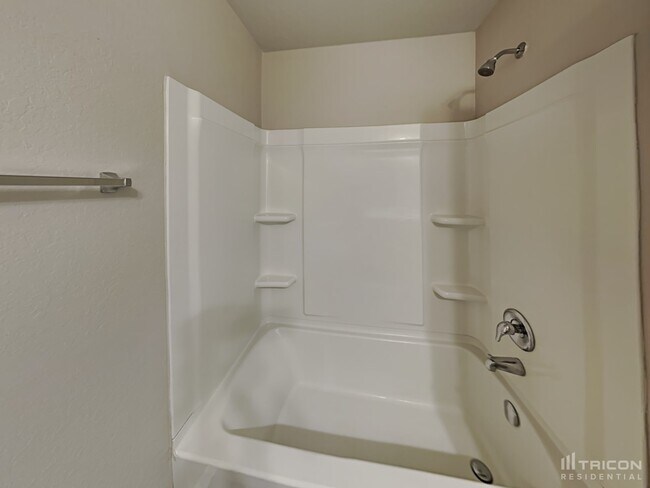 Building Photo - 9802 Marbach Brk