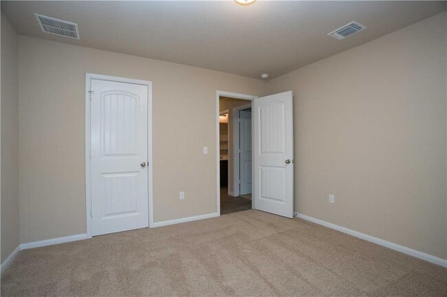 Building Photo - 142 Sulphur River Lp