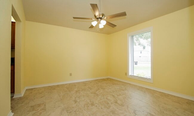 Building Photo - 19518 Gladewater Dr