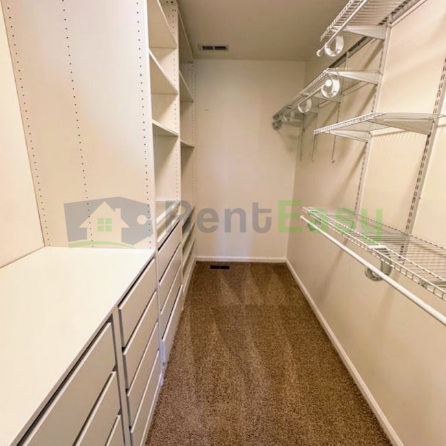 Building Photo - 1001 Fox Rdg Ct