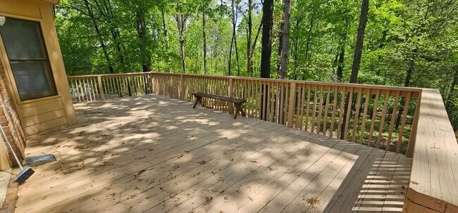 Building Photo - 438 Blue Rock Dr