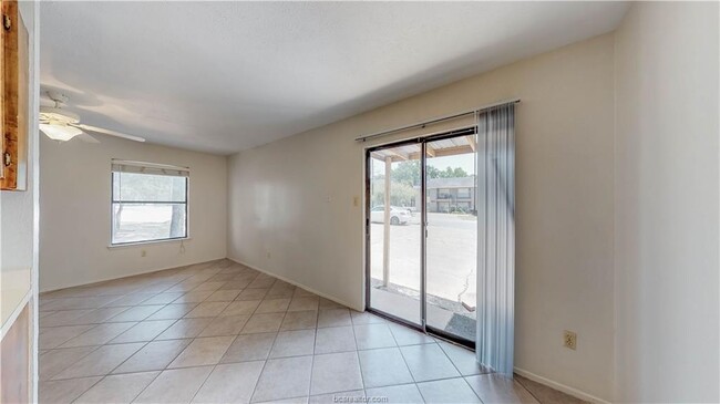Building Photo - 1004 Verde Dr
