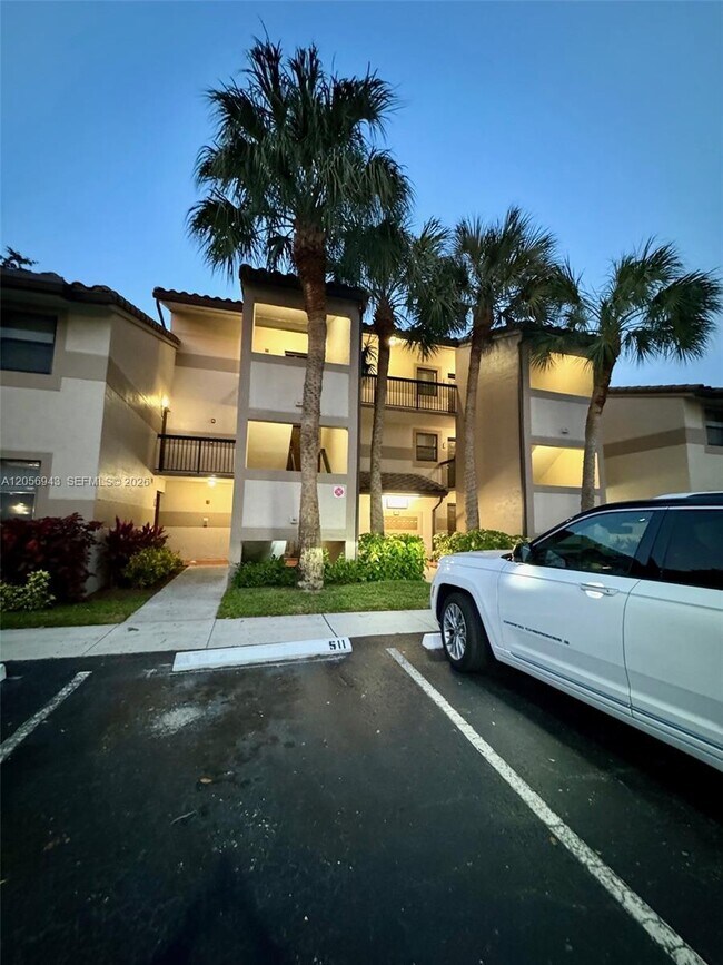 Building Photo - 9945 Nob Hill Ct