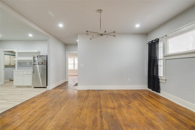 Building Photo - 726 NW 24th St