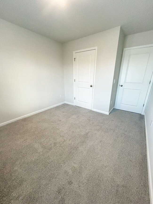 Building Photo - $500 Off 1st  Month Rent (Upon Approval) - Charming 3 Bdrm/2 Bath Cottage