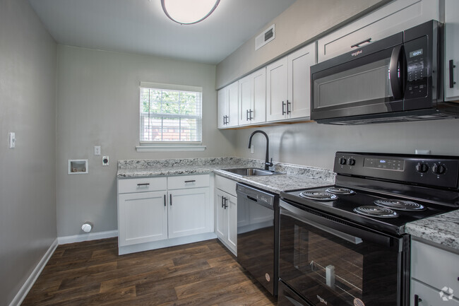 Interior Photo - Winston Townhouses